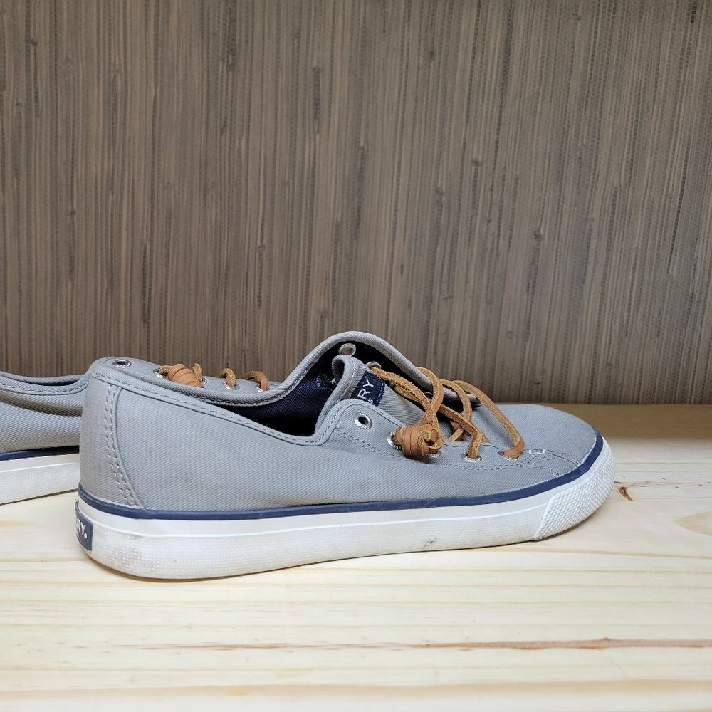 Sperry boat shoes
